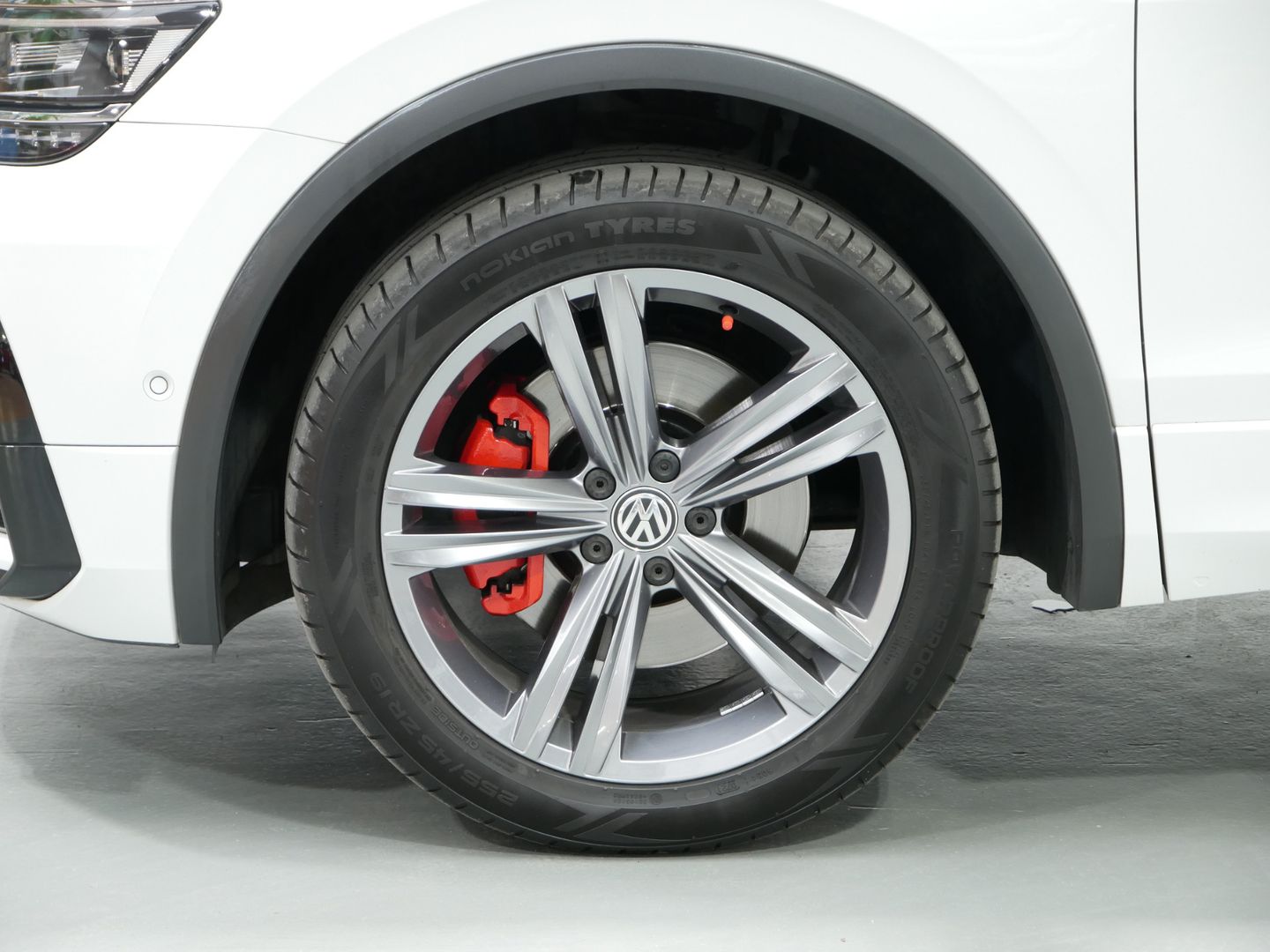 Volkswagen Tiguan 2.0 TSI/132kW/DSG/4x4/RLINE/PANORAMA