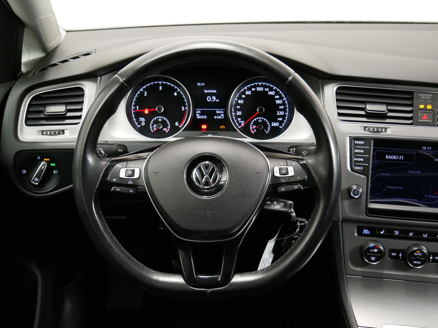 Volkswagen Golf 2.0 TDI/TAŽNÉ/XENON/ATRAKTIVNÍ/NAVI/MASÁŽ/DPH