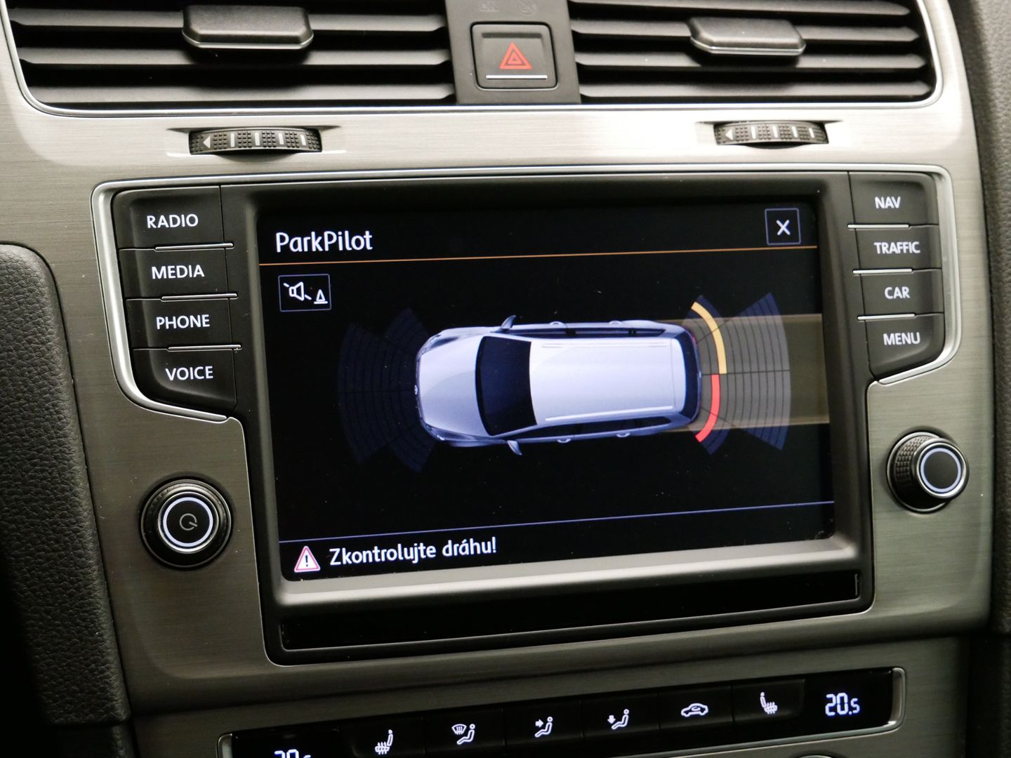 Volkswagen Golf 2.0 TDI/TAŽNÉ/XENON/ATRAKTIVNÍ/NAVI/MASÁŽ/DPH