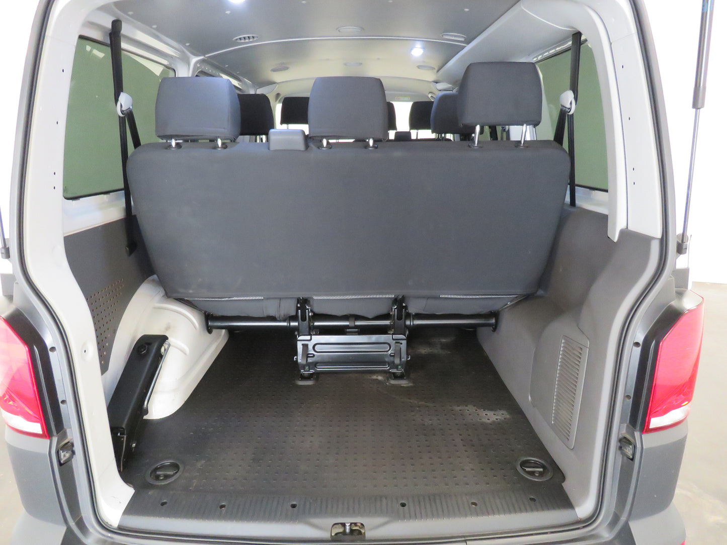 Volkswagen Transporter Kombi 2.0 TDI 110kW DSG