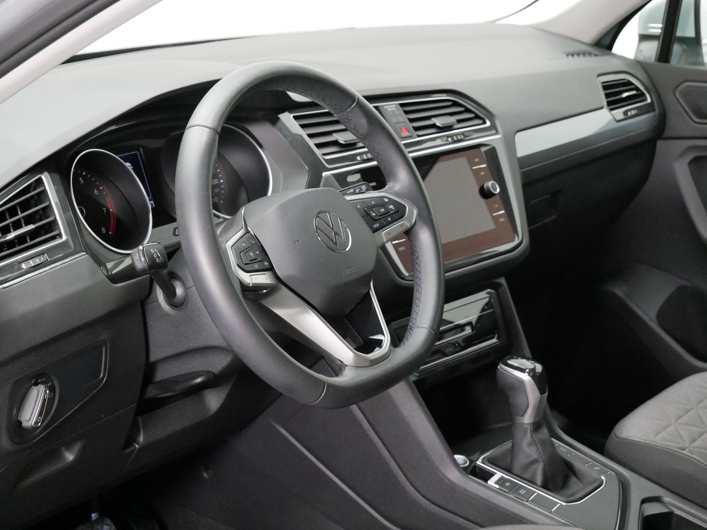Volkswagen Tiguan 1.5 TSI/110kW/DSG/TAŽNÉ/EL.VÍKO/LED/NAVI/DPH