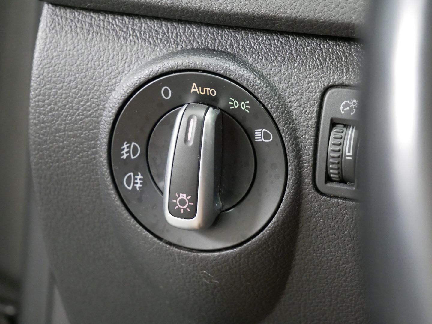 Volkswagen Tiguan 103kW/DSG/4x4/PANO/NovéROZVODY/SPORT
