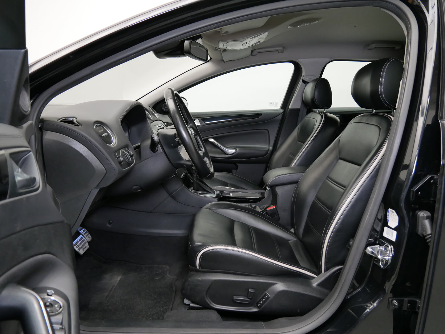 Ford Mondeo 2.0 TDCI/103kW/AUTOMAT/TITANIUM/KAMERA