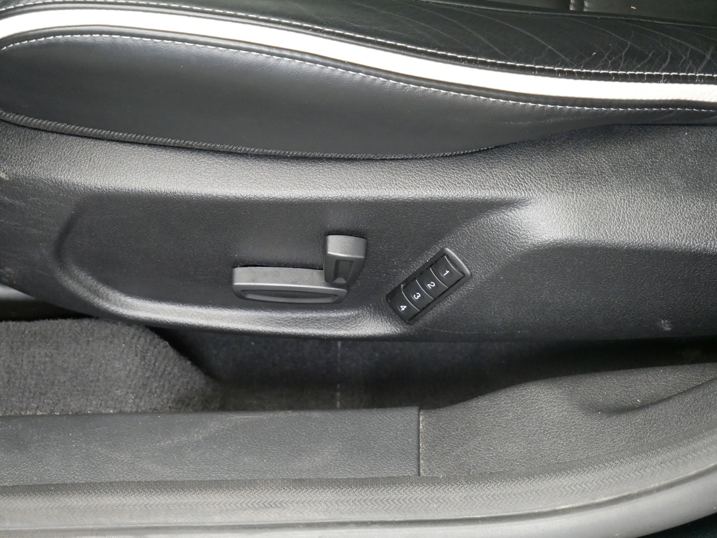 Ford Mondeo 2.0 TDCI/103kW/AUTOMAT/TITANIUM/KAMERA