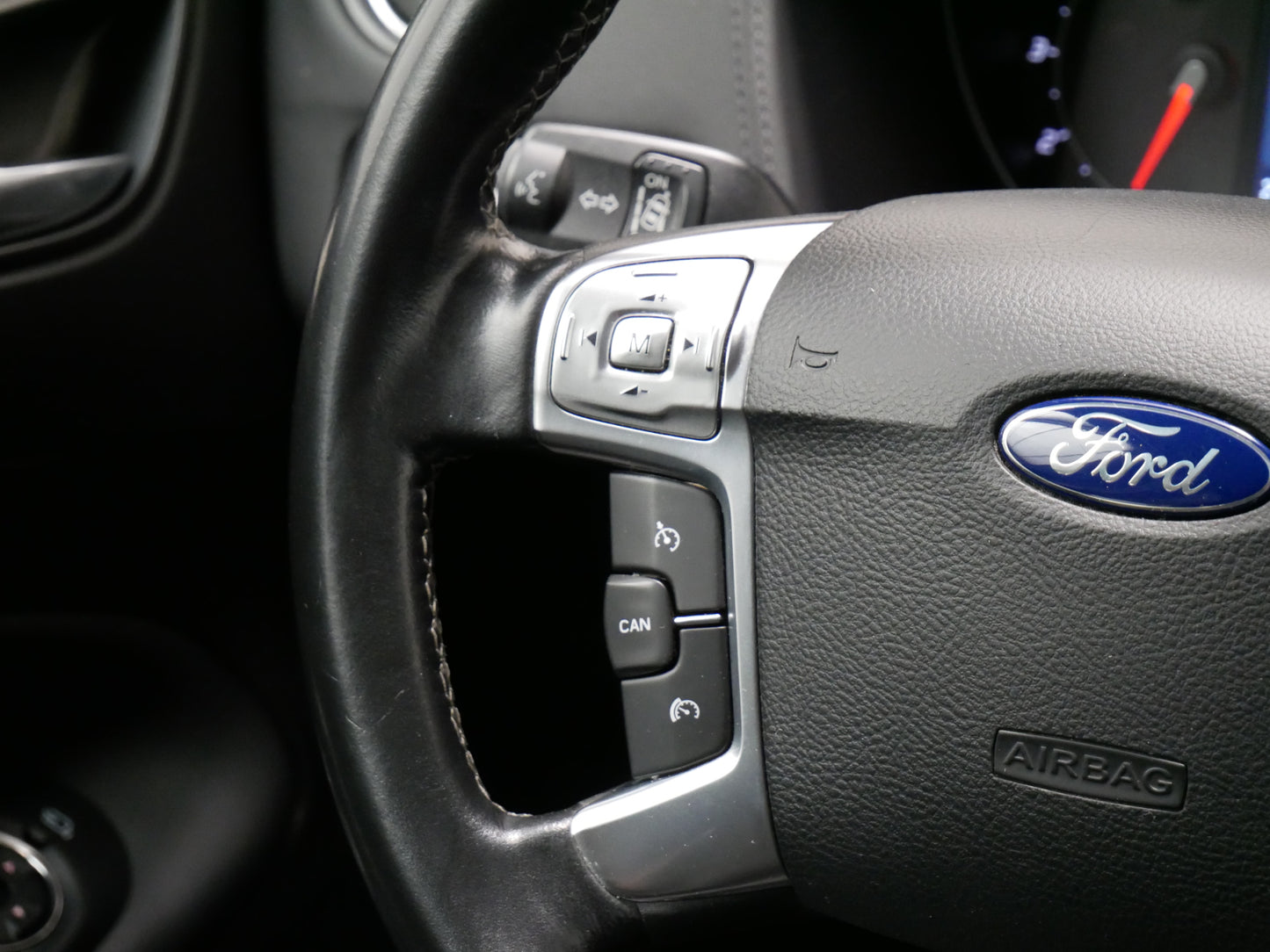 Ford Mondeo 2.0 TDCI/103kW/AUTOMAT/TITANIUM/KAMERA