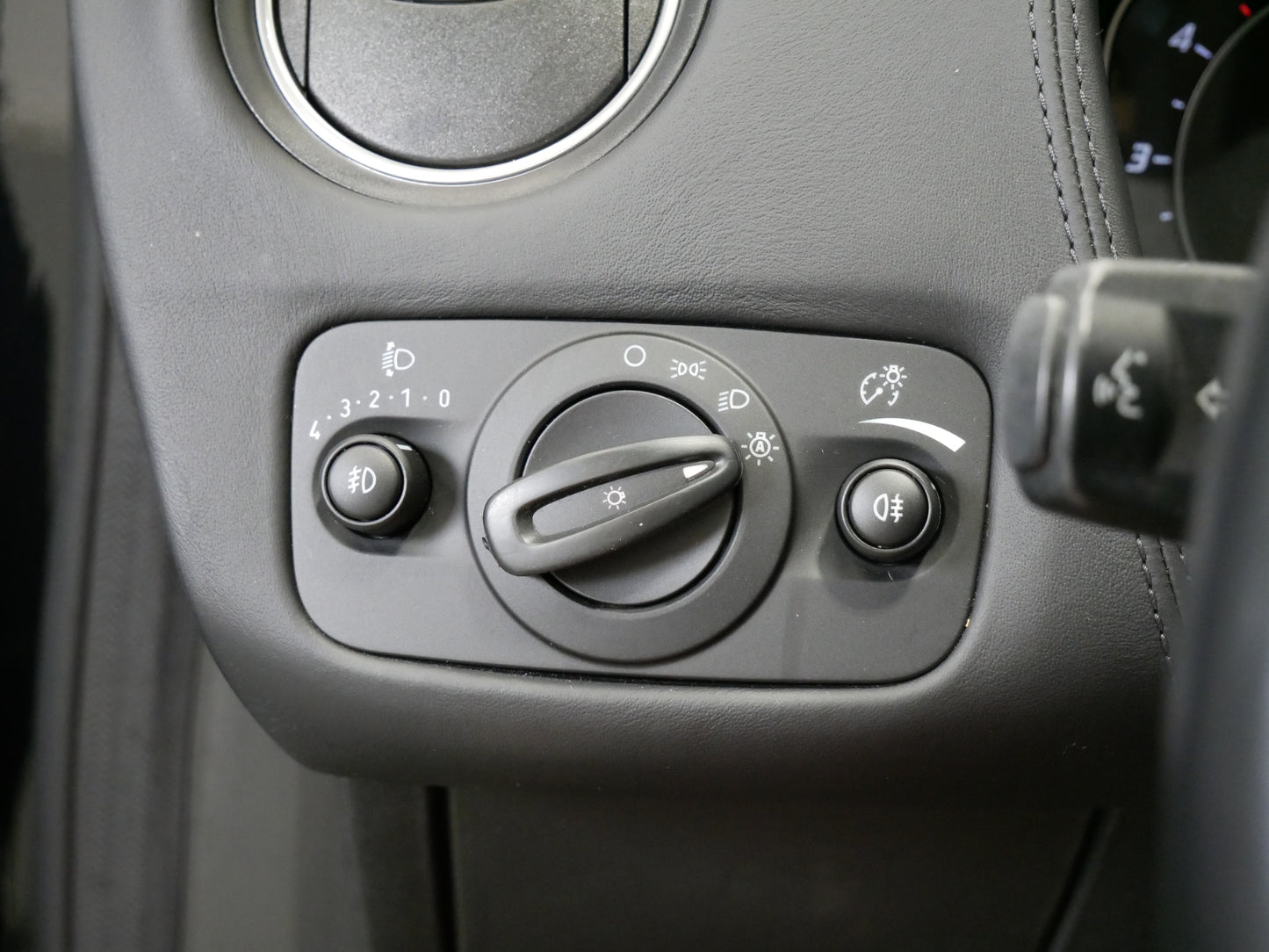 Ford Mondeo 2.0 TDCI/103kW/AUTOMAT/TITANIUM/KAMERA