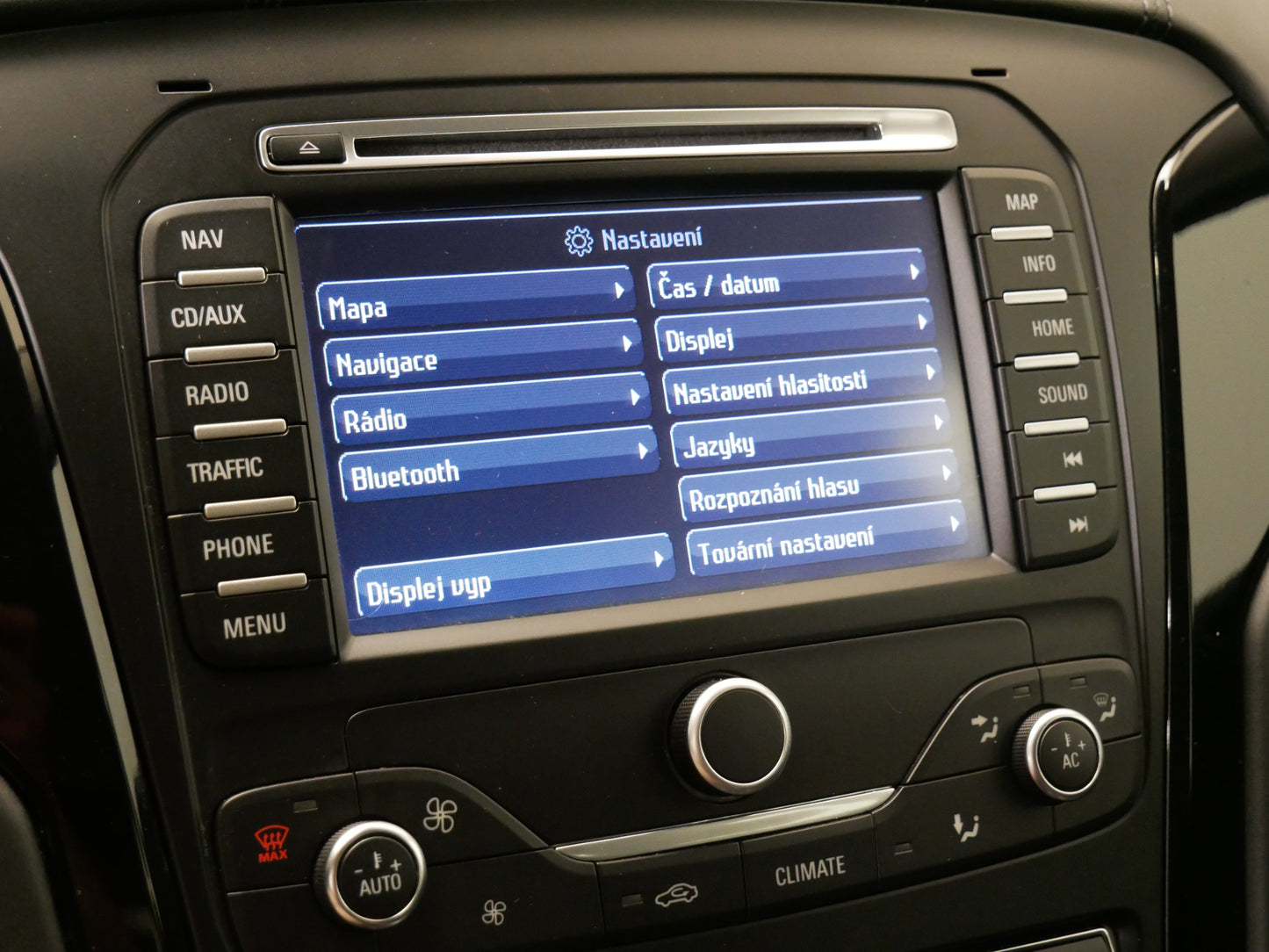 Ford Mondeo 2.0 TDCI/103kW/AUTOMAT/TITANIUM/KAMERA