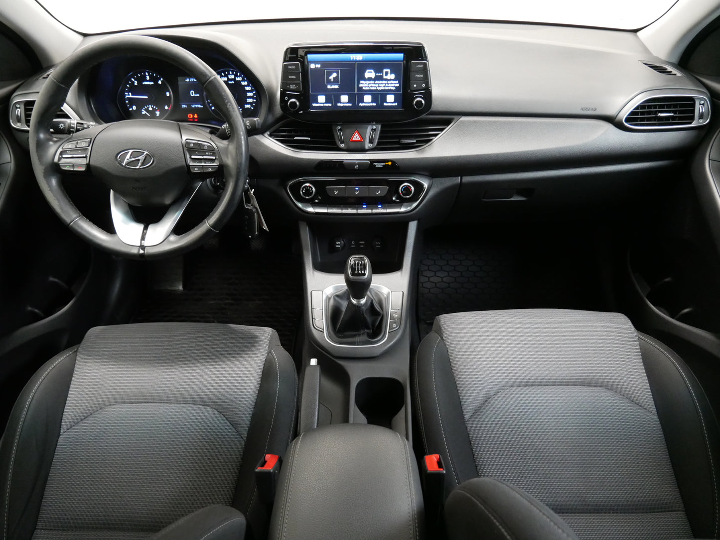Hyundai i30 1.6 CRDI/85kW/SERVIS/DPH/KAMERA/TEMPOMAT/CZ