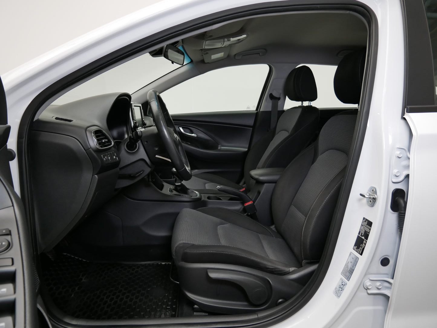 Hyundai i30 1.6 CRDI/85kW/SERVIS/DPH/KAMERA/TEMPOMAT/CZ