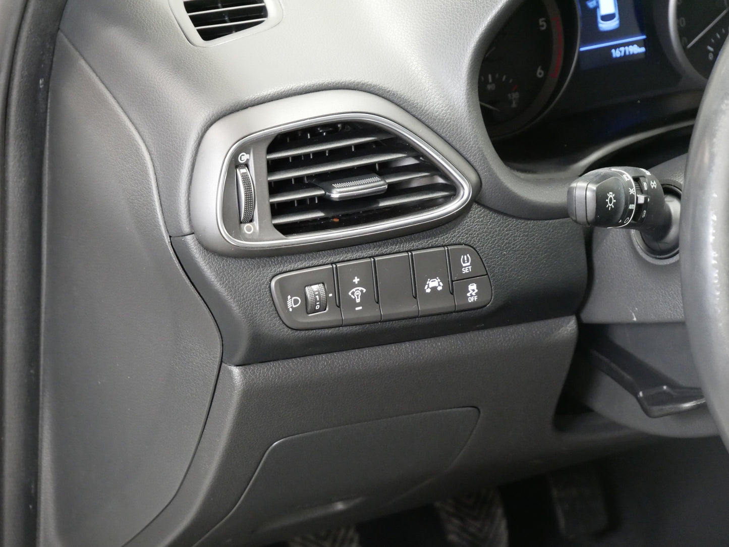 Hyundai i30 1.6 CRDI/85kW/SERVIS/DPH/KAMERA/TEMPOMAT/CZ