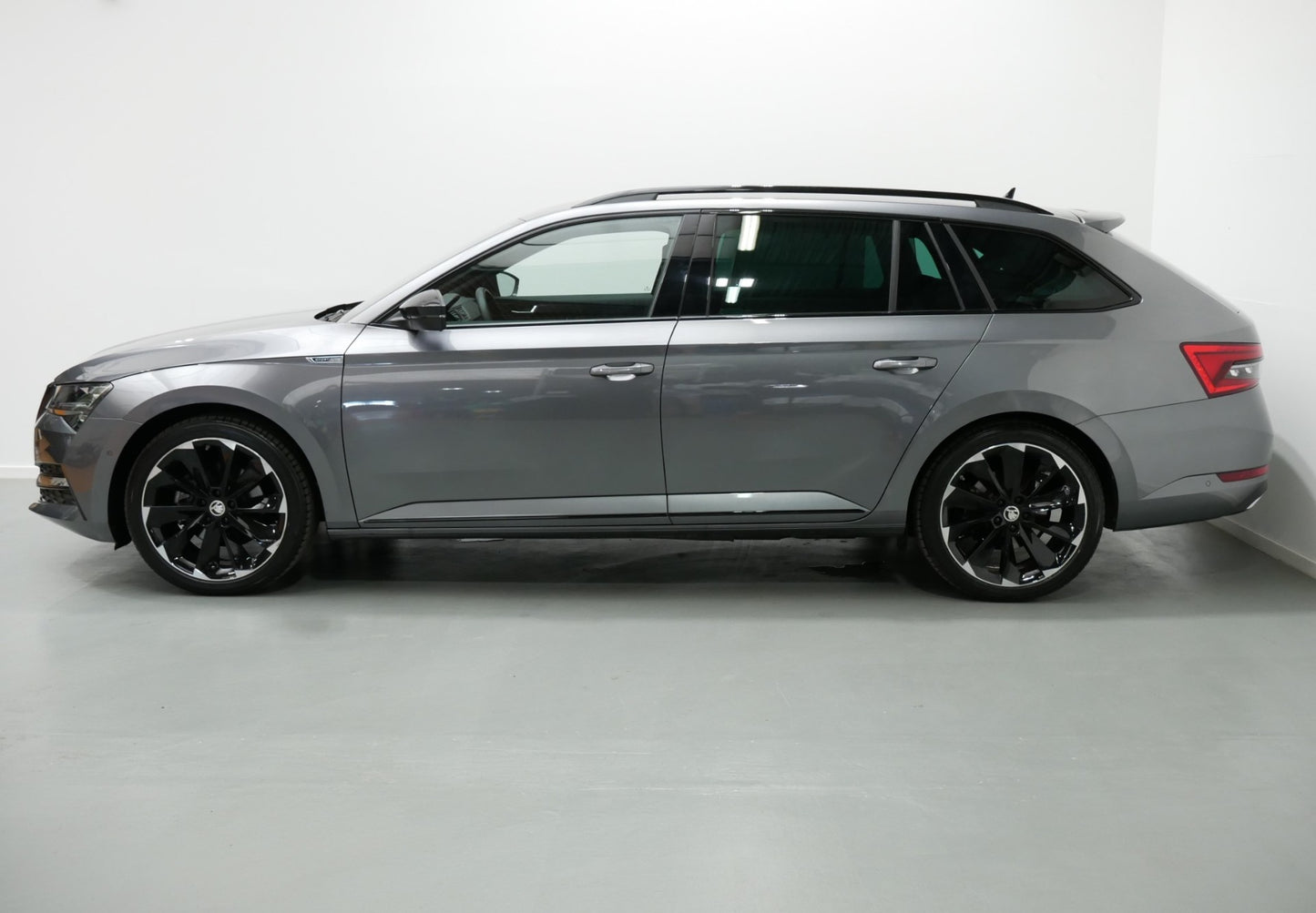 Škoda Superb iV iV 1.4 TSI 160 kW Sportline