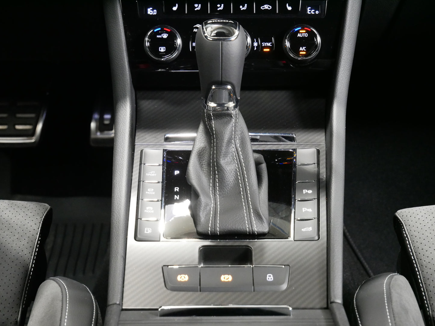 Škoda Superb iV iV 1.4 TSI 160 kW Sportline