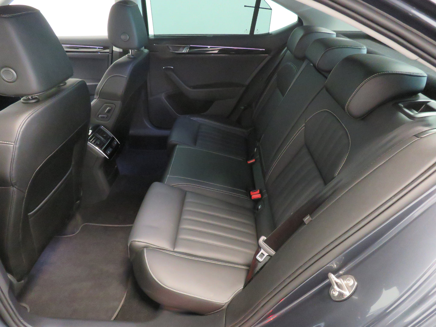 Škoda Superb 2.0 TSI 140 kW DSG 4X4 L&K