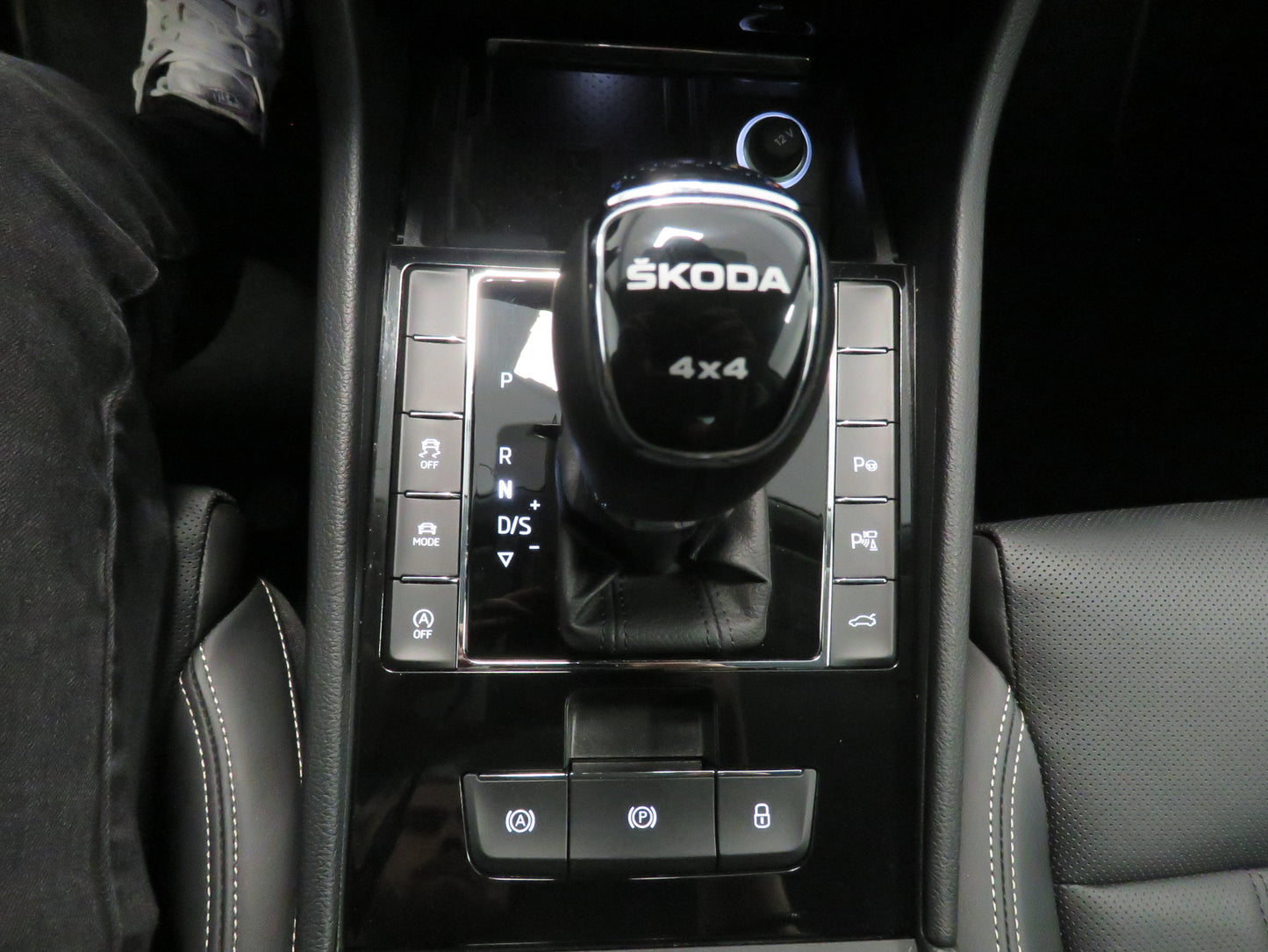 Škoda Superb 2.0 TSI 140 kW DSG 4X4 L&K