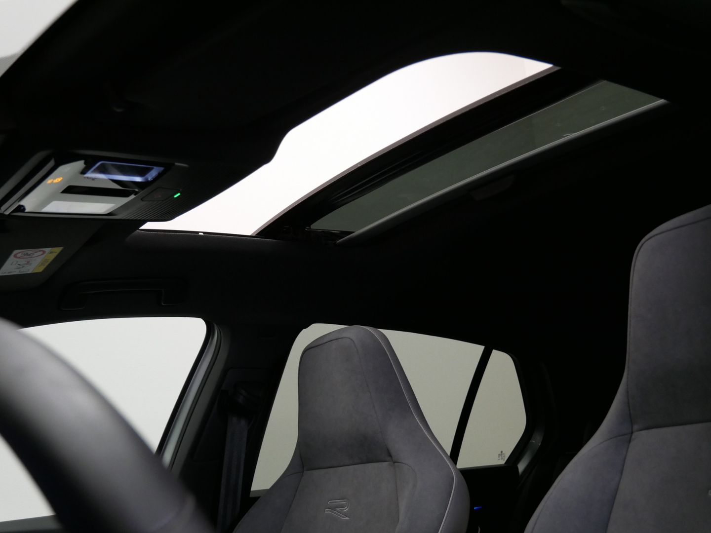 Volkswagen Golf 1.5 TSI/110 kW/R-LINE/PANO/LED/CZ/DPH