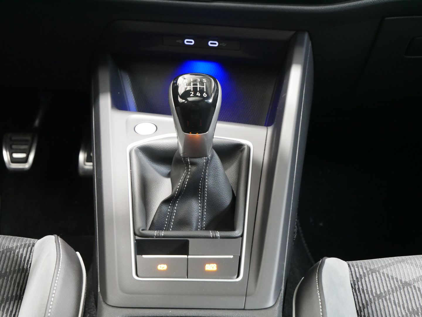 Volkswagen Golf 1.5 TSI/110 kW/R-LINE/PANO/LED/CZ/DPH
