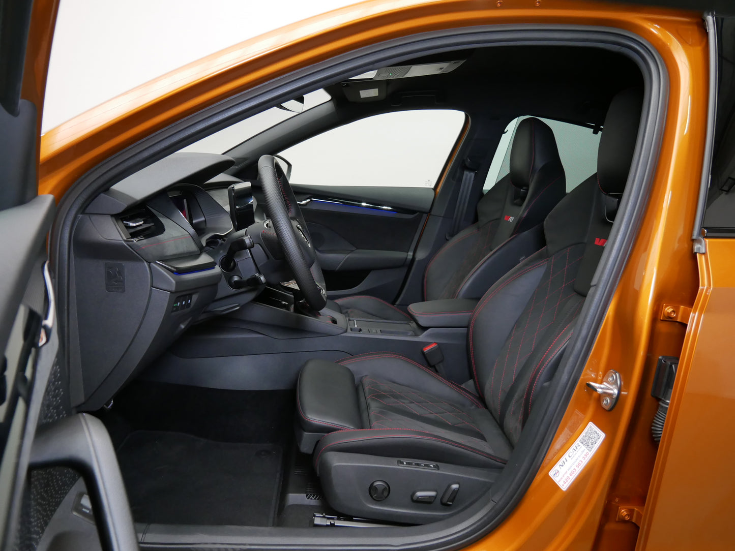 Škoda Octavia RS RS 180 kW/TAŽNÉ/MATRIX/DCC/DPH/CANTON/Sport.SEDÁKY