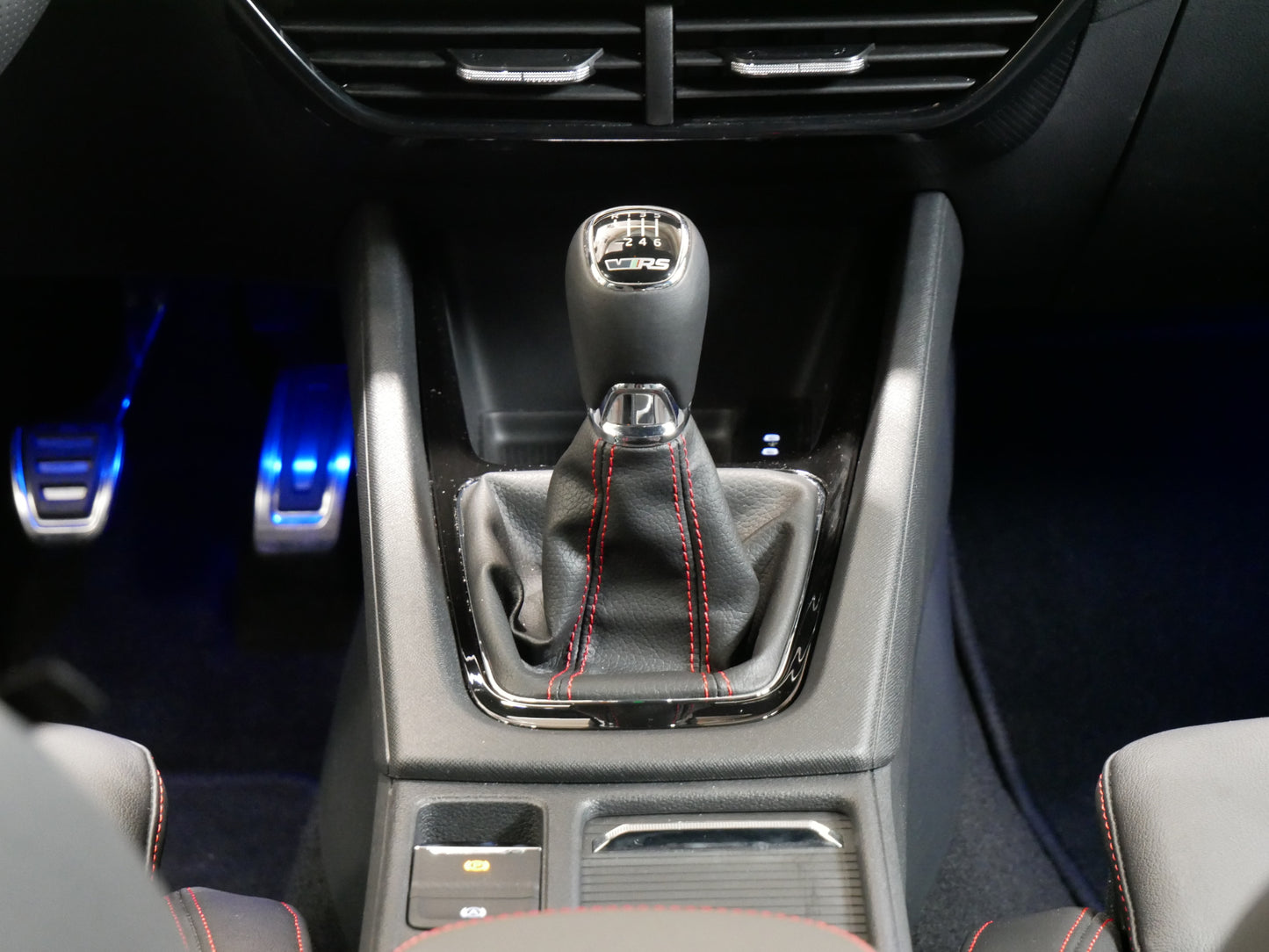 Škoda Octavia RS RS 180 kW/TAŽNÉ/MATRIX/DCC/DPH/CANTON/Sport.SEDÁKY