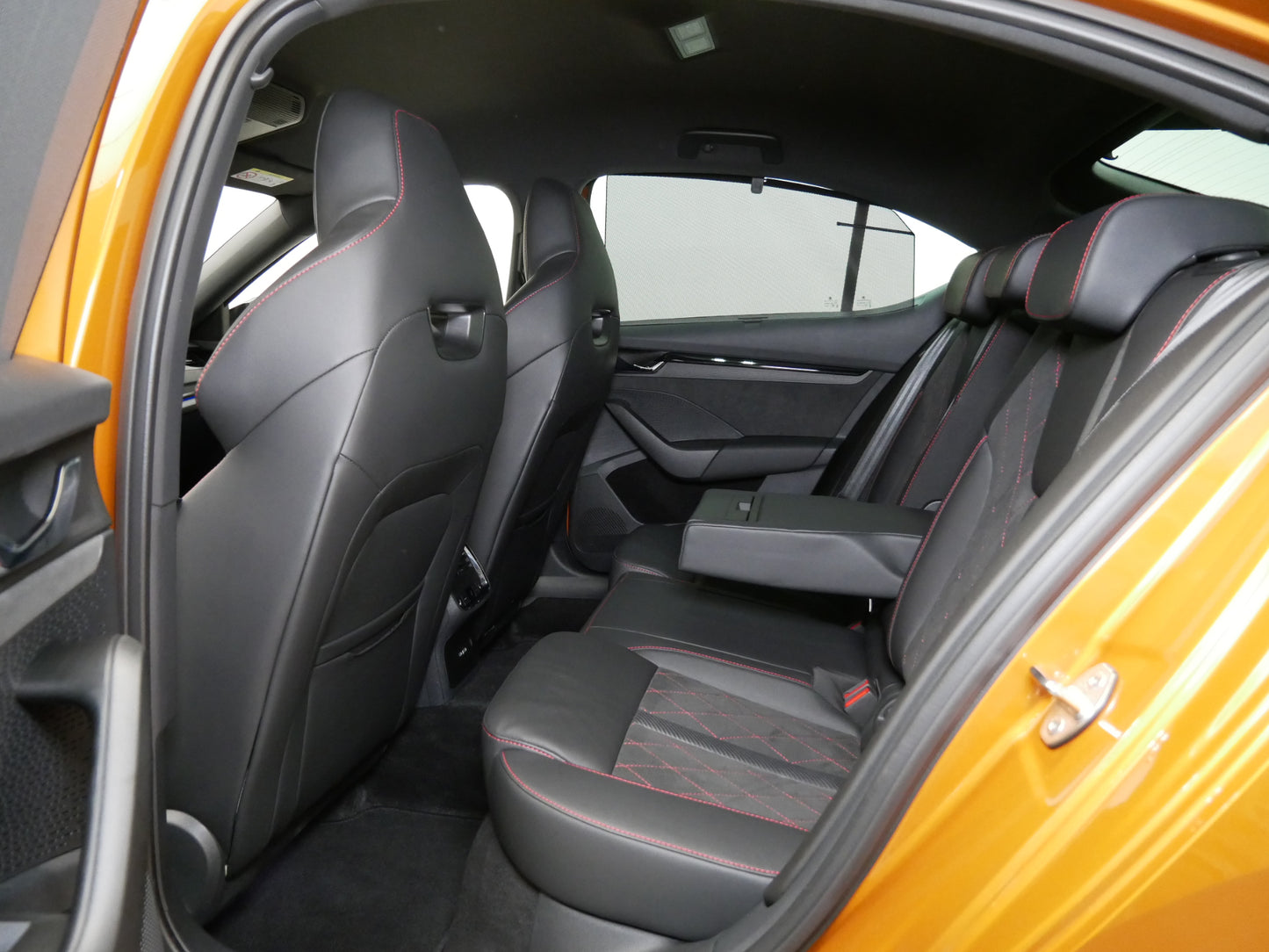 Škoda Octavia RS RS 180 kW/TAŽNÉ/MATRIX/DCC/DPH/CANTON/Sport.SEDÁKY