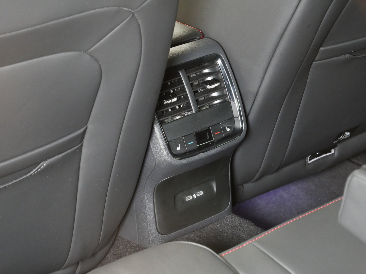 Škoda Octavia RS RS 180 kW/TAŽNÉ/MATRIX/DCC/DPH/CANTON/Sport.SEDÁKY