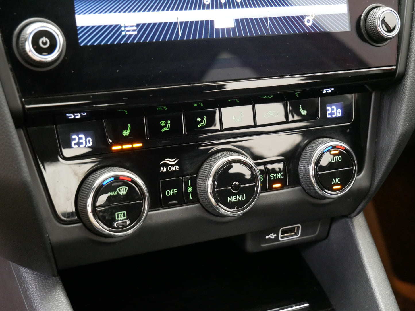 Škoda Octavia 1.5 TSI/110 kW/DSG/STYLE/LEDKY/CZ/DPH