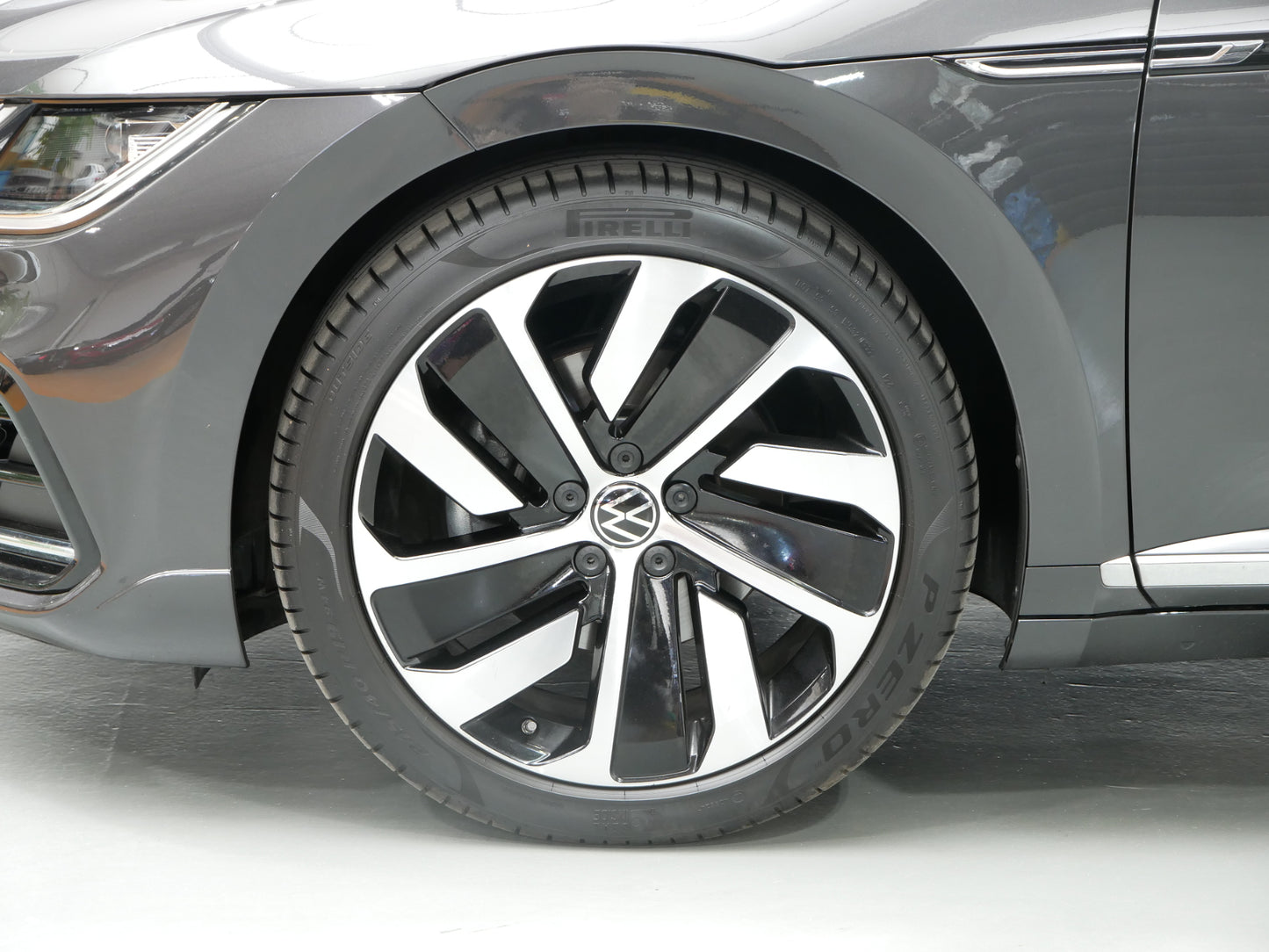 Volkswagen Arteon Shooting Brake DSG/4x4/R-LINE/PANO/TAŽNÉ/WEBASTO/KŮŽE/MASÁŽ