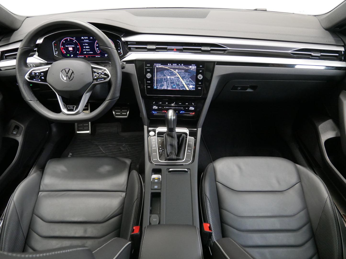Volkswagen Arteon Shooting Brake DSG/4x4/R-LINE/PANO/TAŽNÉ/WEBASTO/KŮŽE/MASÁŽ