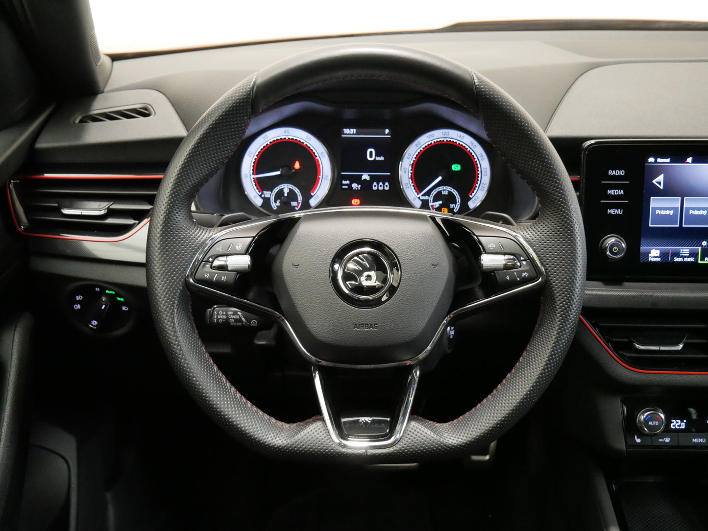 Škoda Kamiq DSG/MonteCarlo/PANORAMA/KAMERA/CZ/DPH