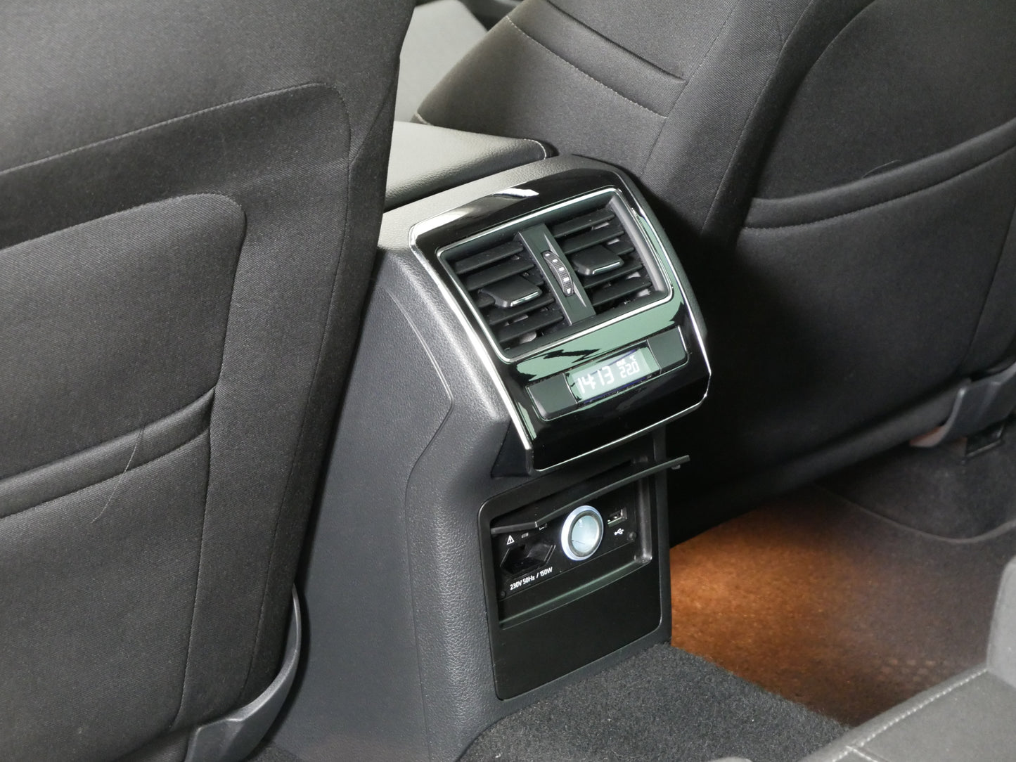 Škoda Superb 2.0 TDI/140kW/DSG/XENON/SERVIS/EL.VÍKO