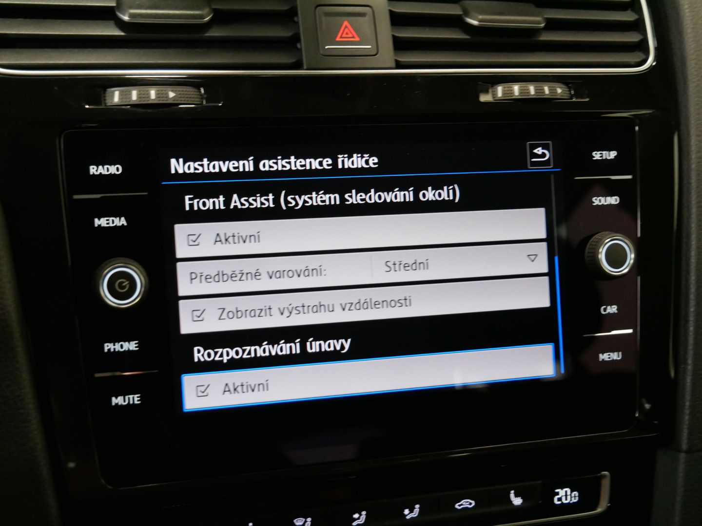 Volkswagen Golf 1.6 TDI 85kW DSG SERVIS 2. MAJ