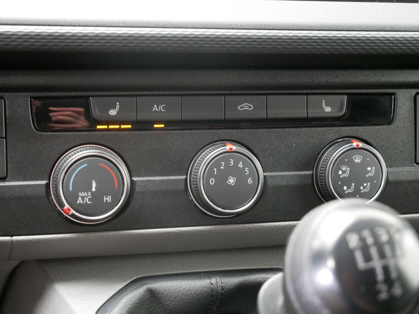 Volkswagen Transporter - skříňový vůz 2.0 TDI/CZ/DPH/ZÁRUK