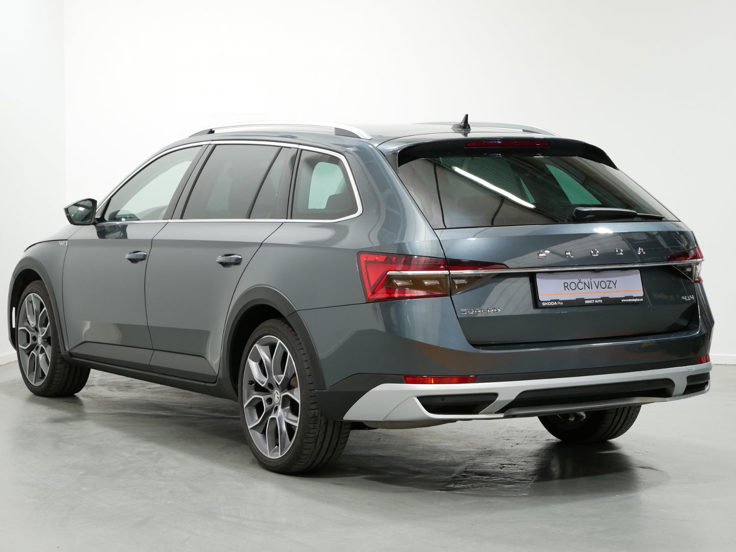 Škoda Superb 2.0 TDI/147kW/DSG/4x4/SCOUT/WEBASTO