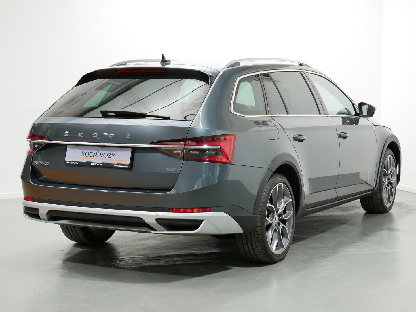 Škoda Superb 2.0 TDI/147kW/DSG/4x4/SCOUT/WEBASTO