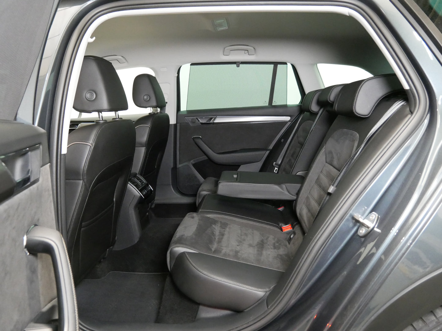 Škoda Superb 2.0 TDI/147kW/DSG/4x4/SCOUT/WEBASTO