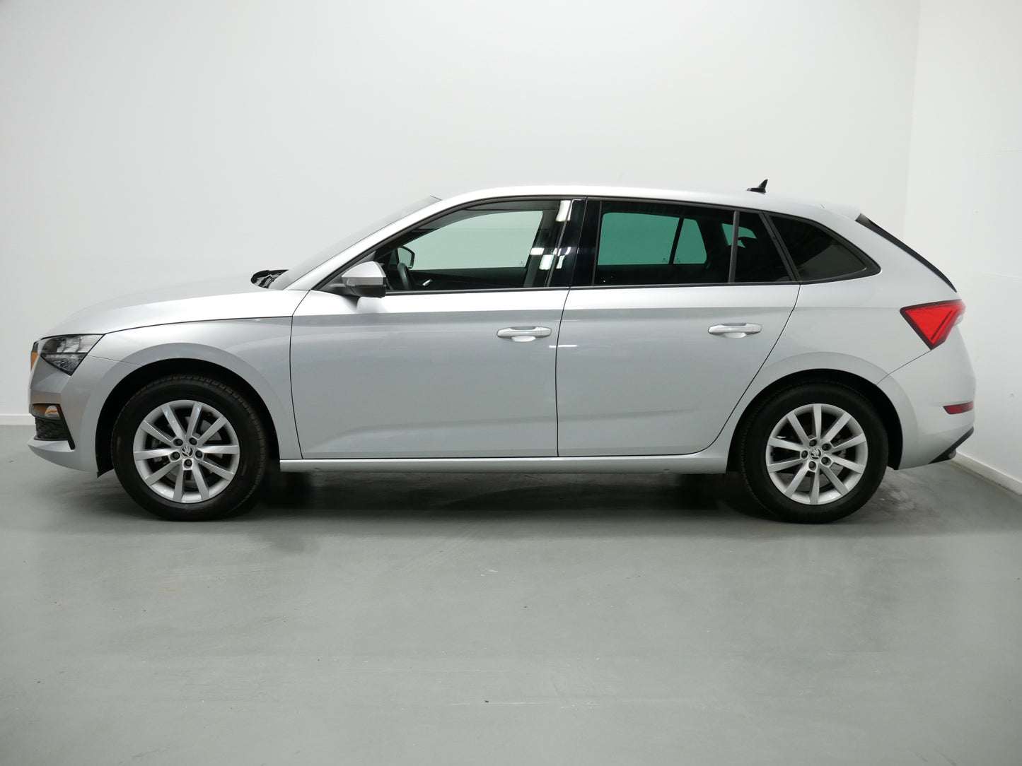 Škoda Scala 1.0 TSI/81 kW/LED/TAŽNÉ/CZ/DPH/ZÁRUKA