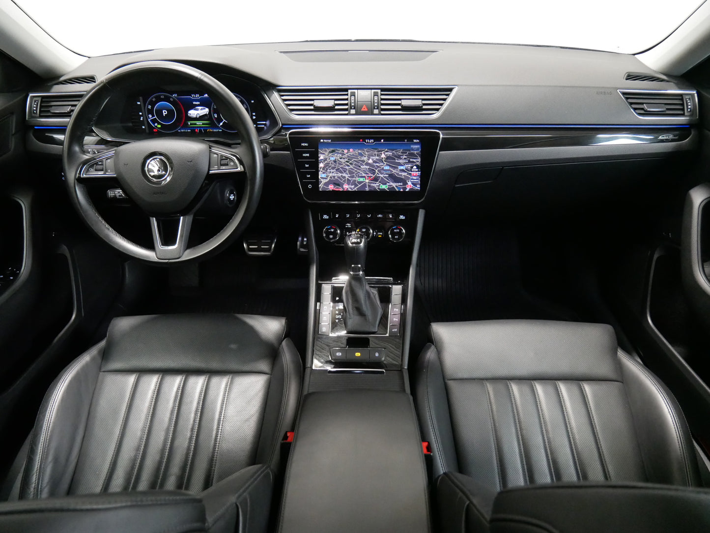 Škoda Superb 2.0 TDI/140kW/4x4/DSG/L&K/WEBASTO