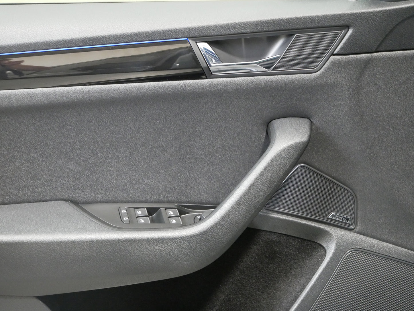 Škoda Superb 2.0 TDI/140kW/4x4/DSG/L&K/WEBASTO
