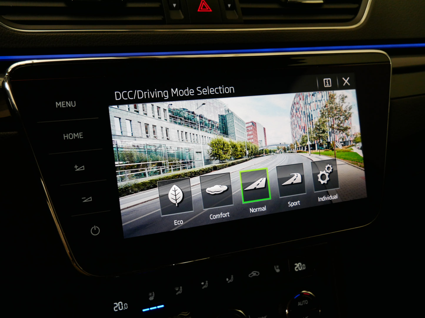 Škoda Superb 2.0 TDI/140kW/4x4/DSG/L&K/WEBASTO