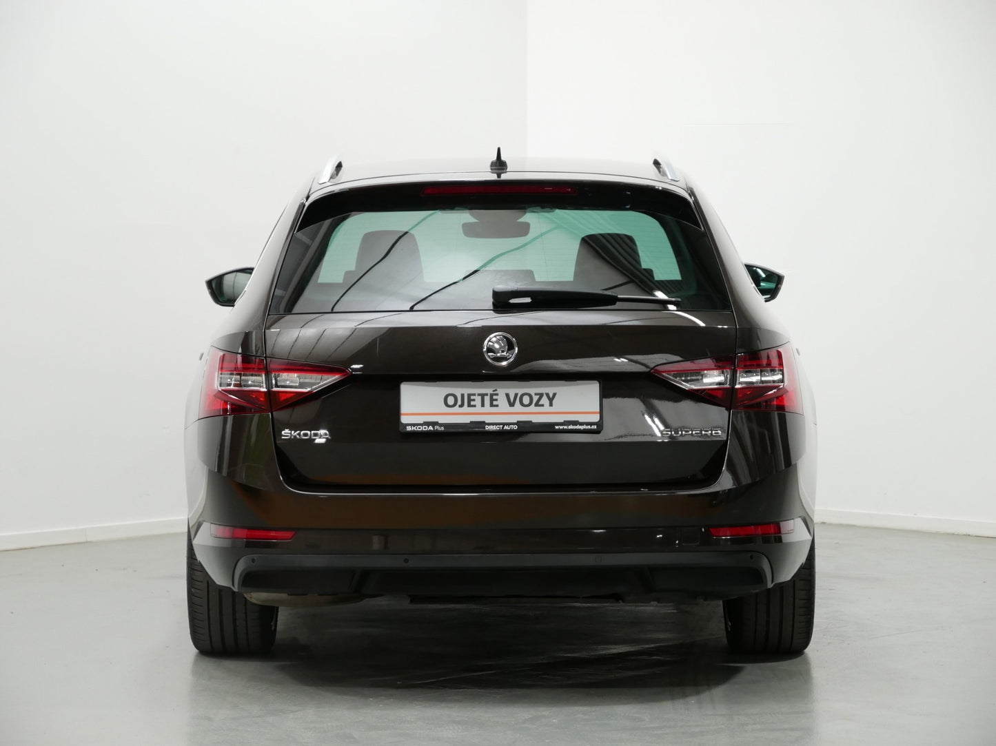 Škoda Superb 2.0 TDI/140kW/TAŽNÉ/DCC/CANTON/VENTILACE/KŮŽE/L&K