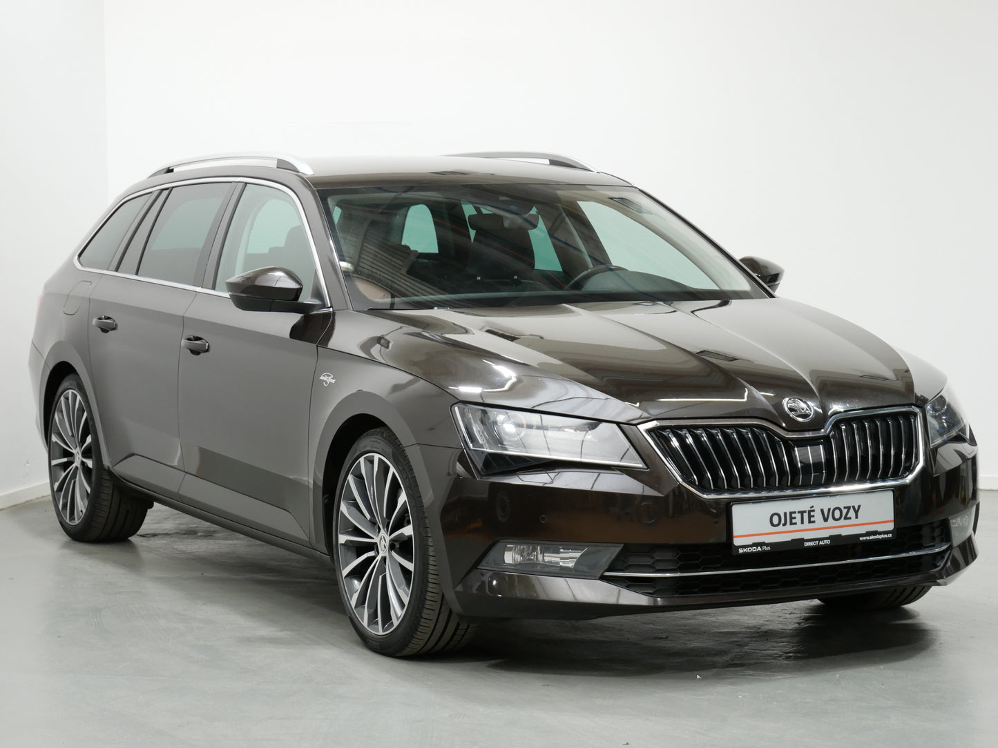 Škoda Superb 2.0 TDI/140kW/TAŽNÉ/DCC/CANTON/VENTILACE/KŮŽE/L&K