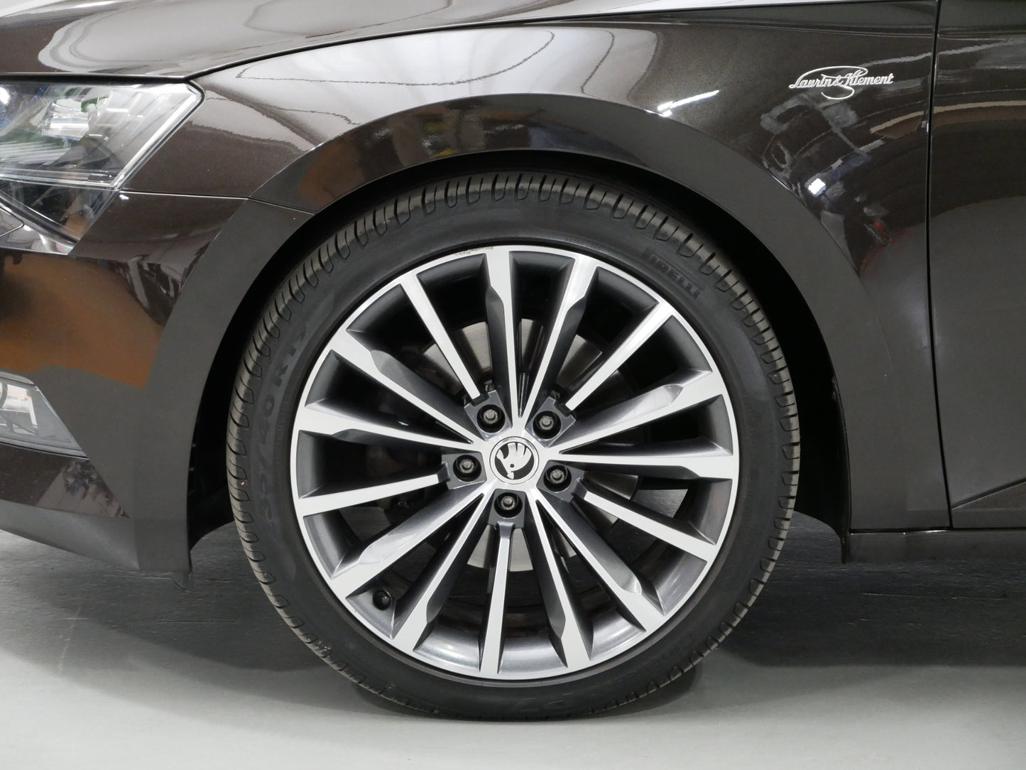 Škoda Superb 2.0 TDI/140kW/TAŽNÉ/DCC/CANTON/VENTILACE/KŮŽE/L&K