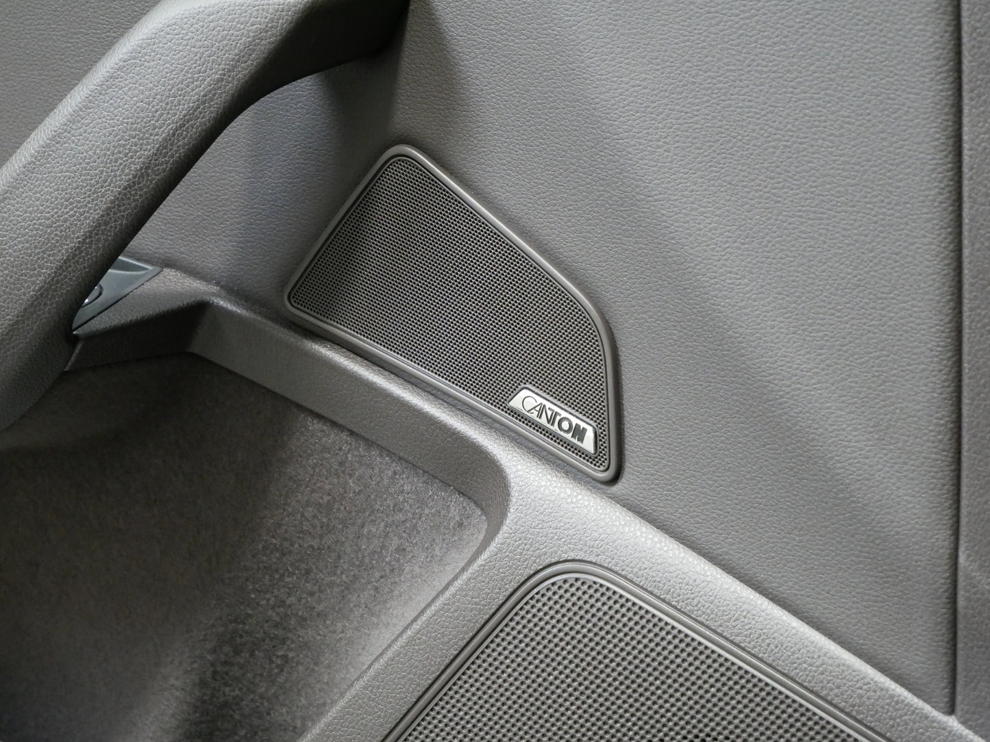 Škoda Superb 2.0 TDI/140kW/TAŽNÉ/DCC/CANTON/VENTILACE/KŮŽE/L&K