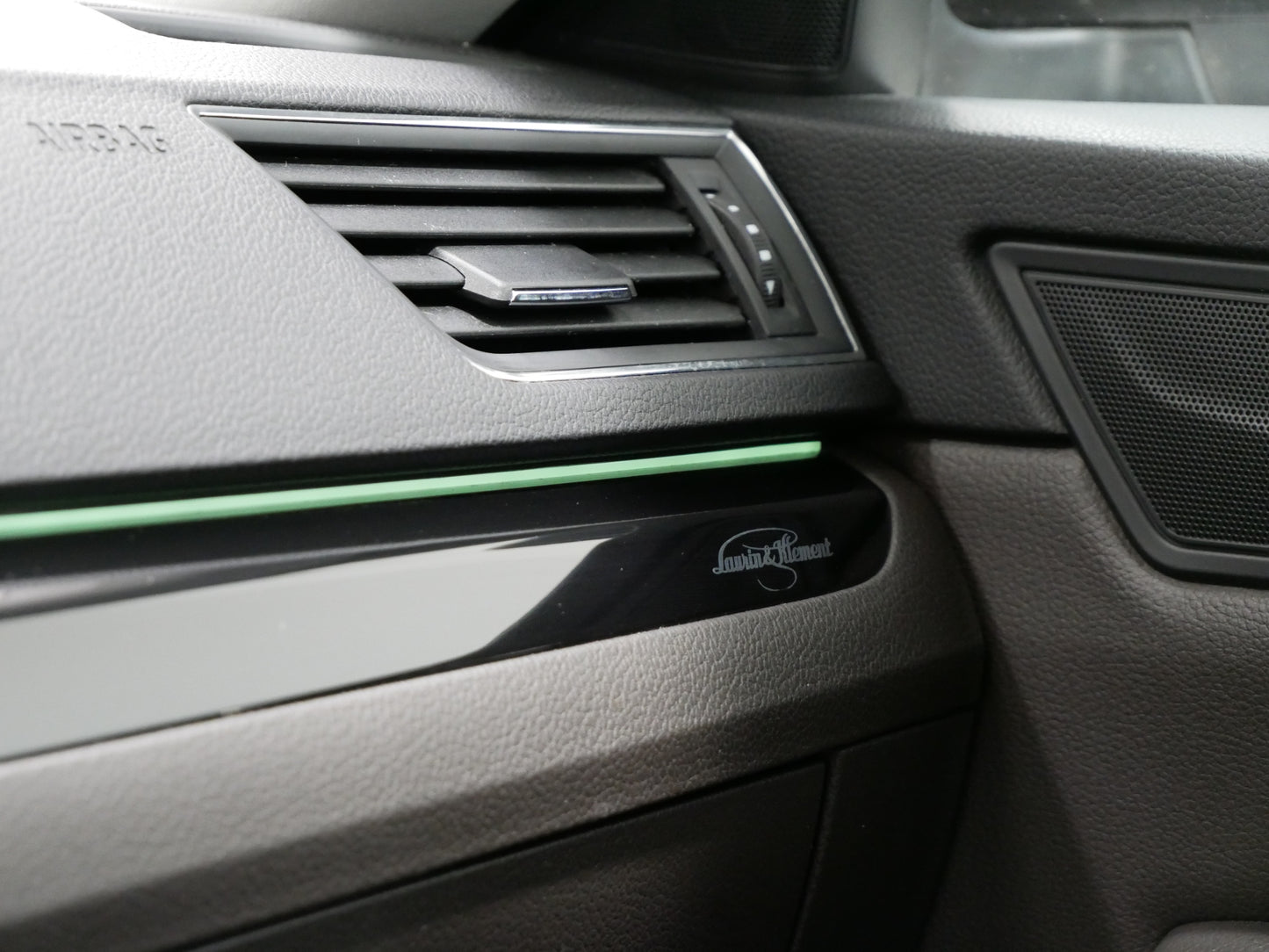 Škoda Superb 2.0 TDI/140kW/TAŽNÉ/DCC/CANTON/VENTILACE/KŮŽE/L&K