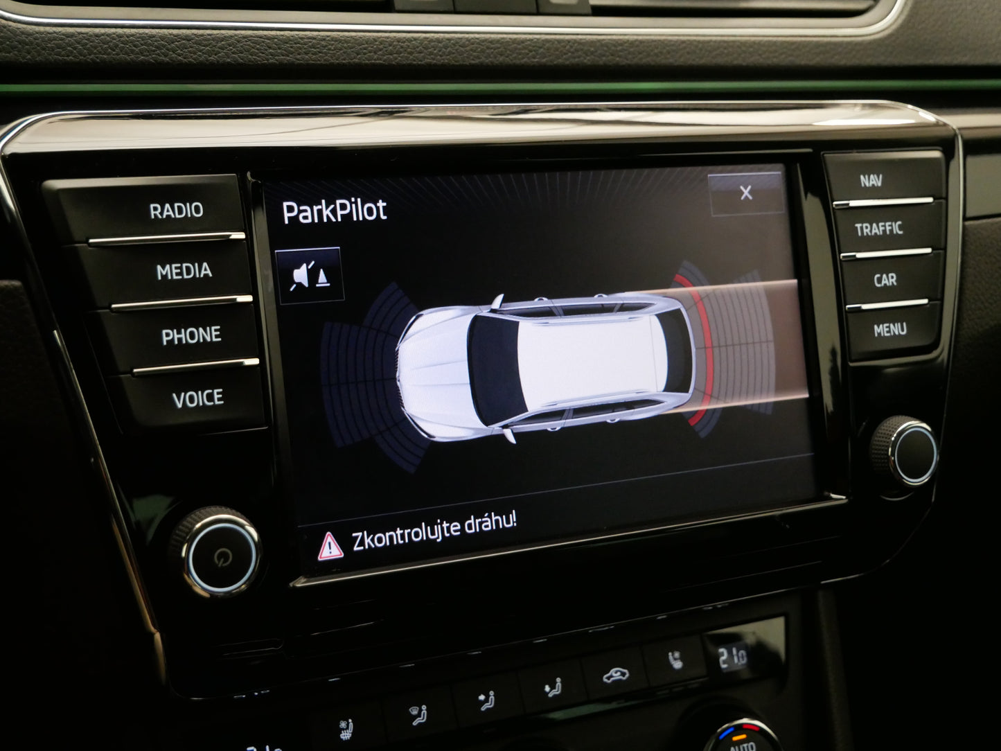 Škoda Superb 2.0 TDI/140kW/TAŽNÉ/DCC/CANTON/VENTILACE/KŮŽE/L&K