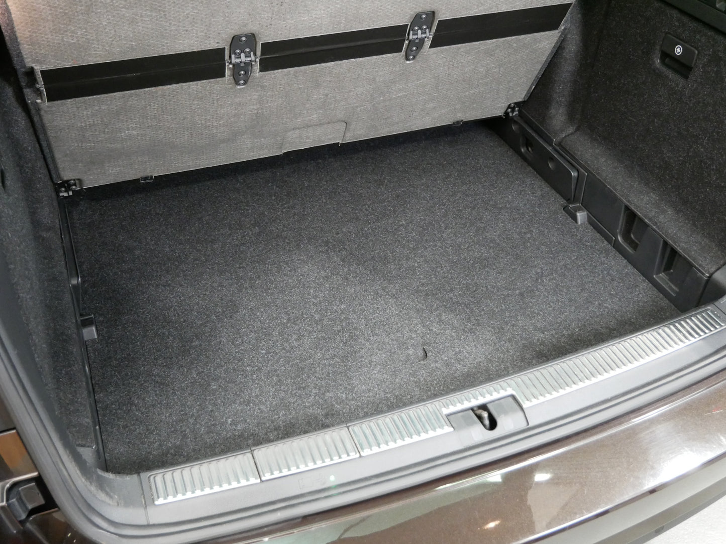 Škoda Superb 2.0 TDI/140kW/TAŽNÉ/DCC/CANTON/VENTILACE/KŮŽE/L&K