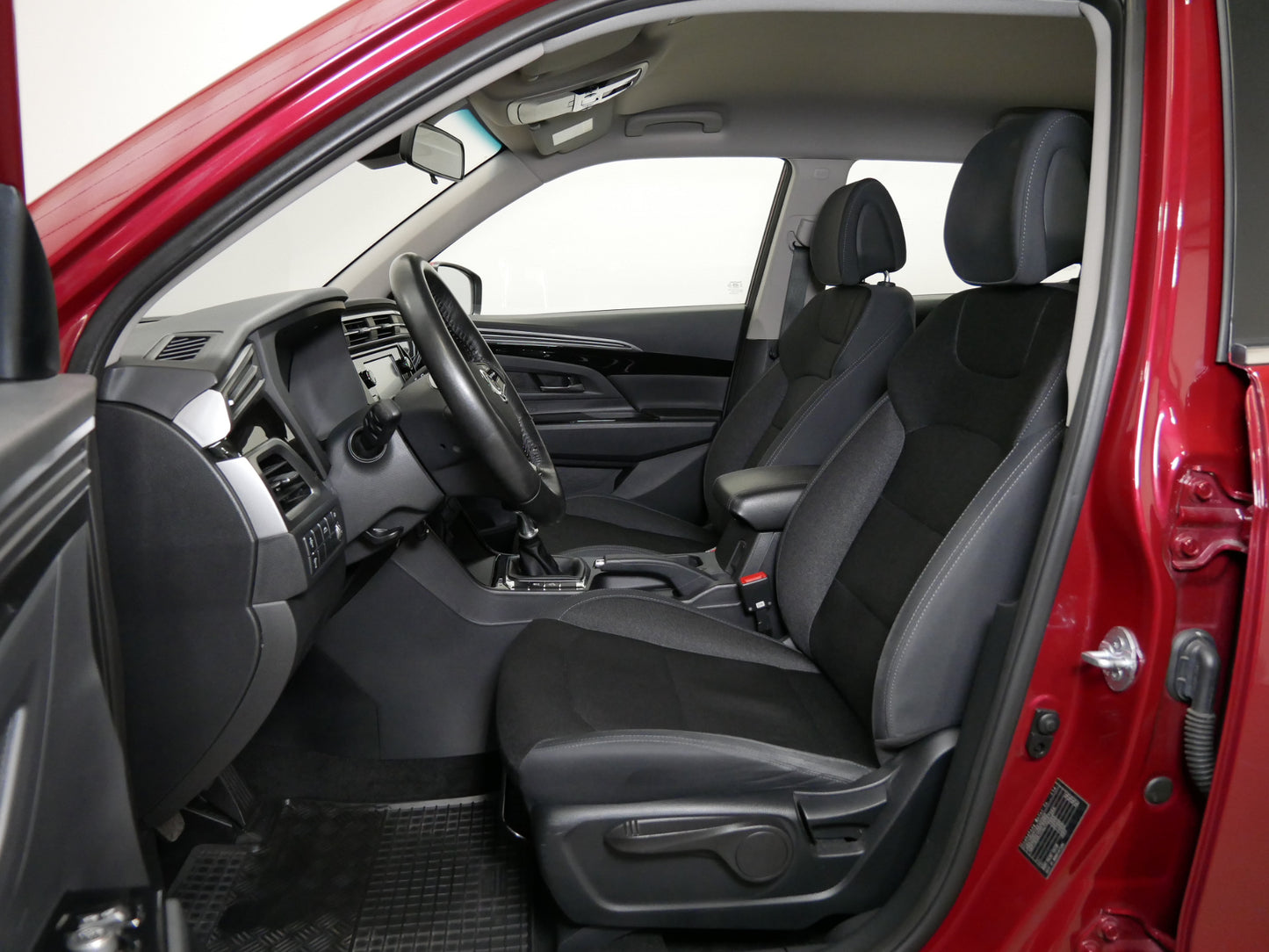 Ssang Yong Korando 1.5 T-GDI/120kW/TAŽNÉ/KAMERA/SERVIS