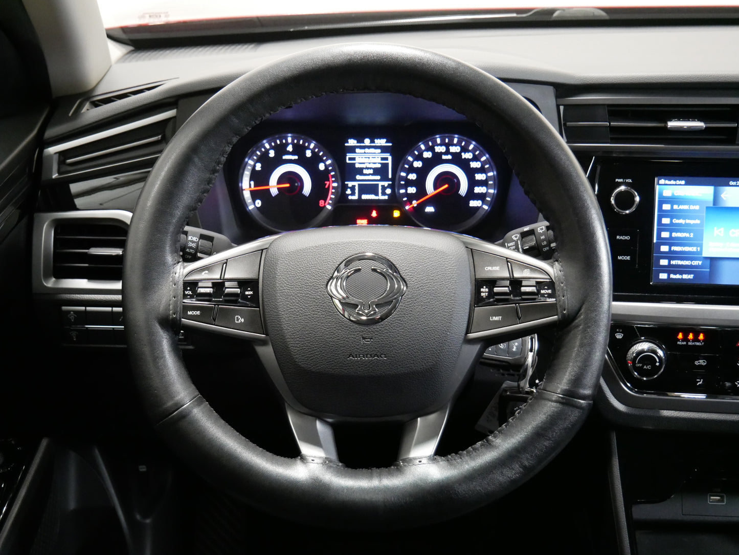 Ssang Yong Korando 1.5 T-GDI/120kW/TAŽNÉ/KAMERA/SERVIS