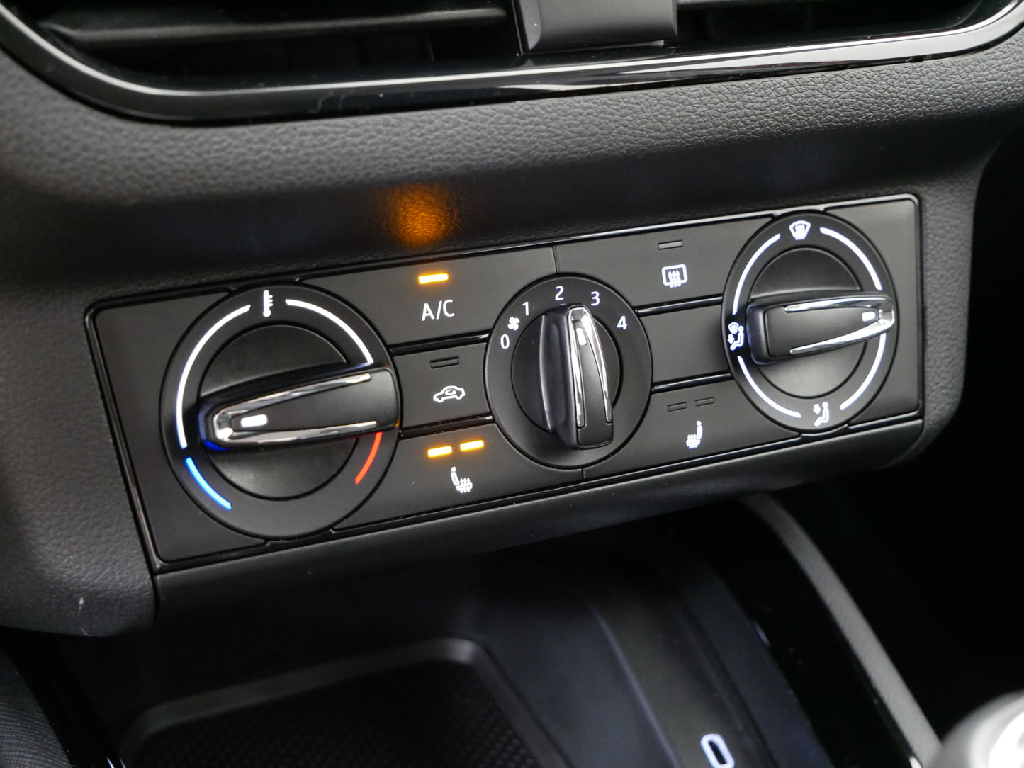 Škoda Kamiq 1.0 TSI/81kW/CZ/DPH/TEMPOMAT