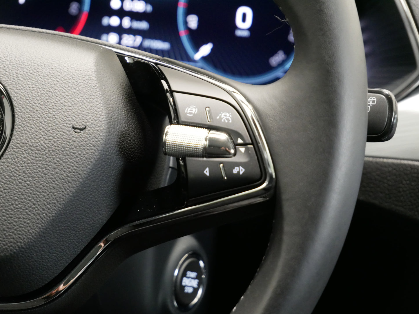 Škoda Superb iV iV/160 kW/DSG/LED/NAVI/DCC/DPH/ZÁRUKA/VirtualCOCKP