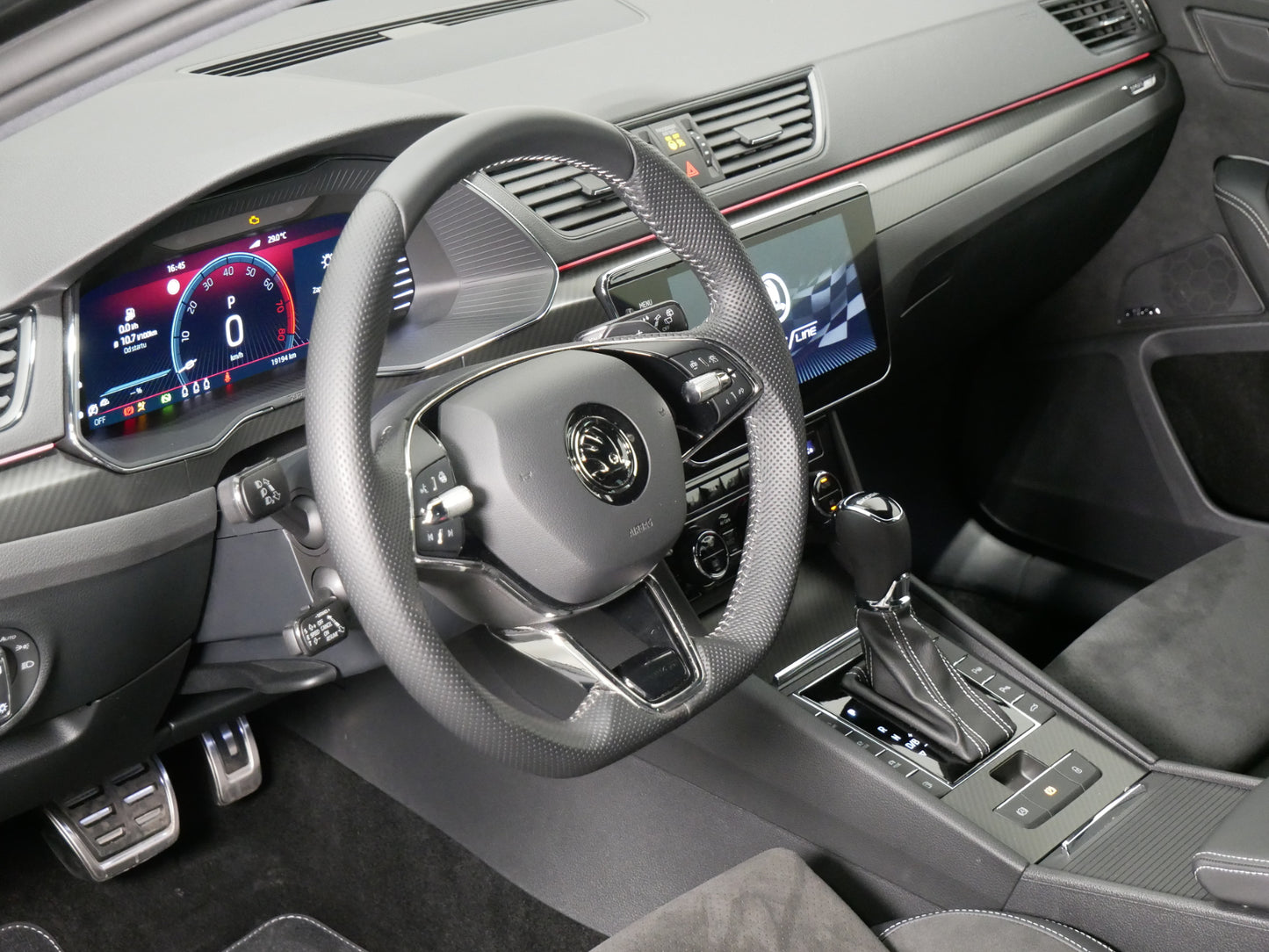 Škoda Superb iV iV/1.4 TSI/160kW/DSG/SPORTLINE/DPH/DCC/MATRIX